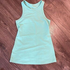 Lululemon high neck tank